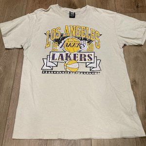 Ultra Game Mens Size Large LA Los Angeles Lakers Short Sleeve T-shirt